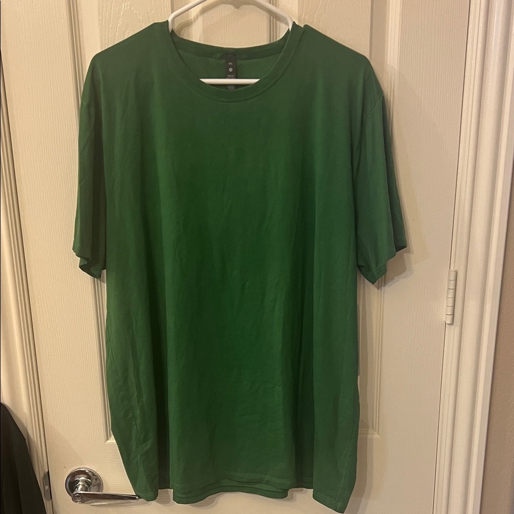 Lululemon. The Fundamental T *Wash Green Short Sleeve Tee